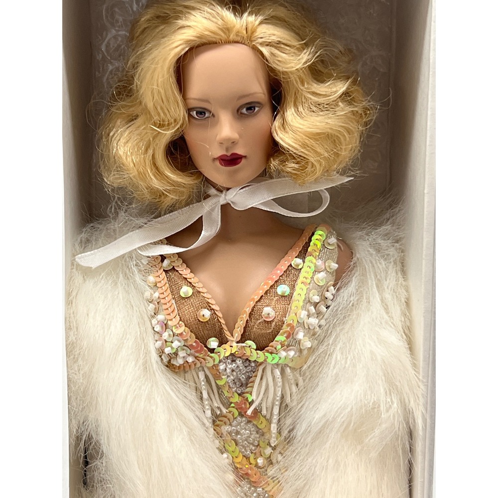 Tonner 16" Roxie Finale - Chicago